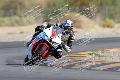 media/Nov-05-2022-SoCal Trackdays (Sat) [[f8d9b725ab]]/Turn 2 (1120am)/